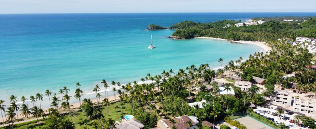 Pourquoi préférer un circuit personnalisé à un séjour tout compris : l’expérience Tropical Évasion