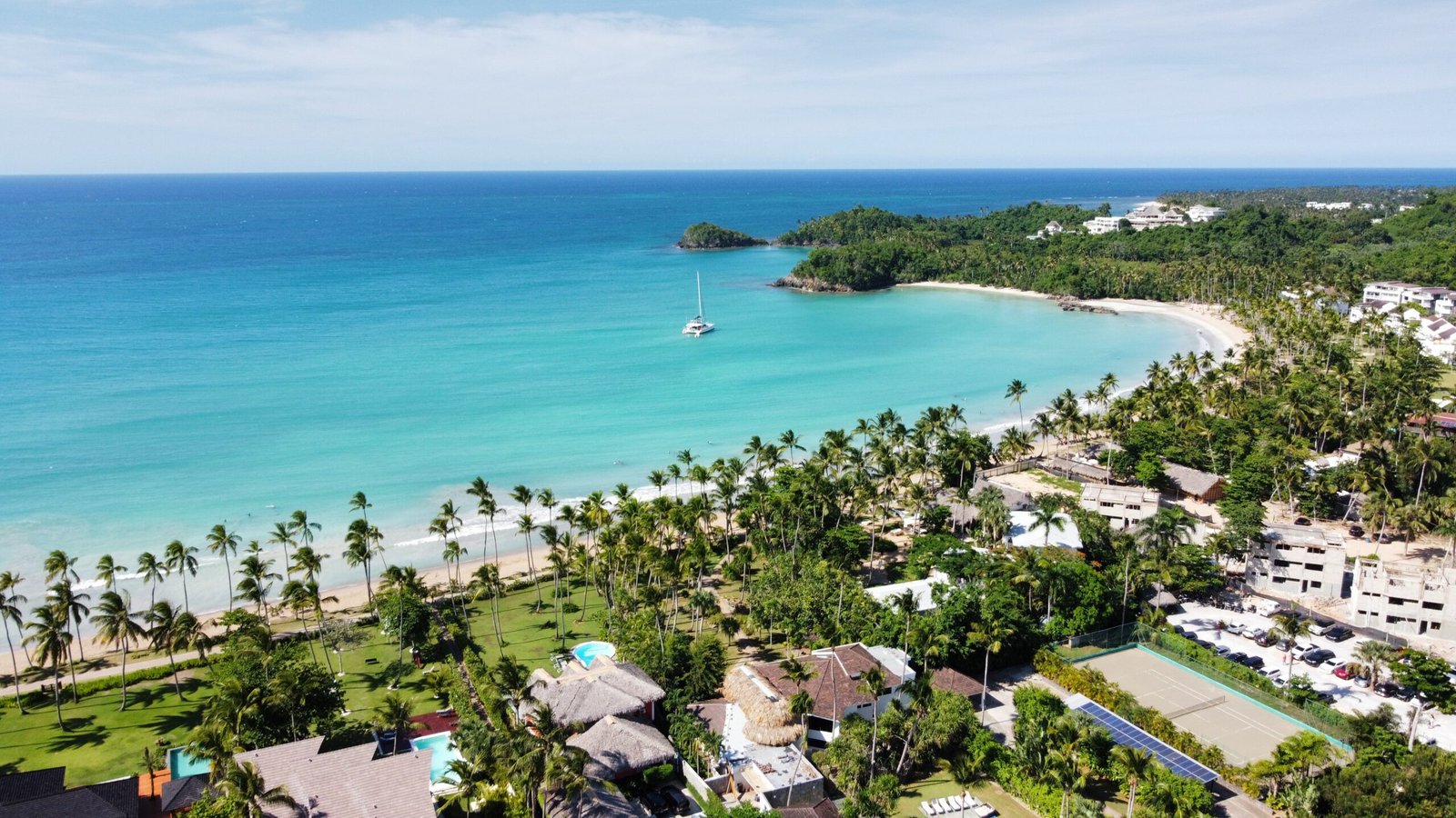 Pourquoi préférer un circuit personnalisé à un séjour tout compris : l’expérience Tropical Évasion