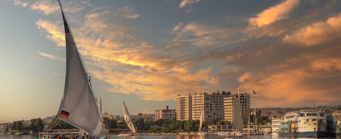 Naviguer le Nil en dahabieh : quand le fleuve dicte le rythme